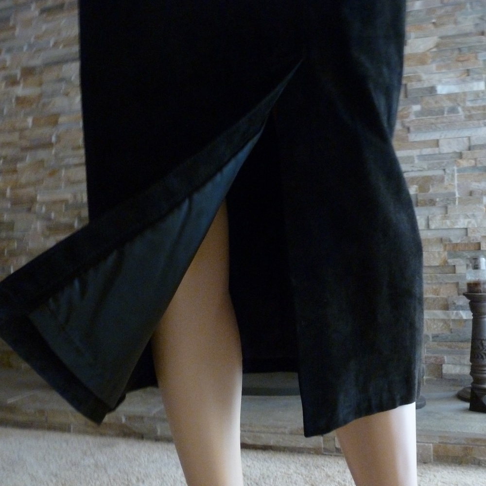 EVAN DAVIES Black Suede Skirt